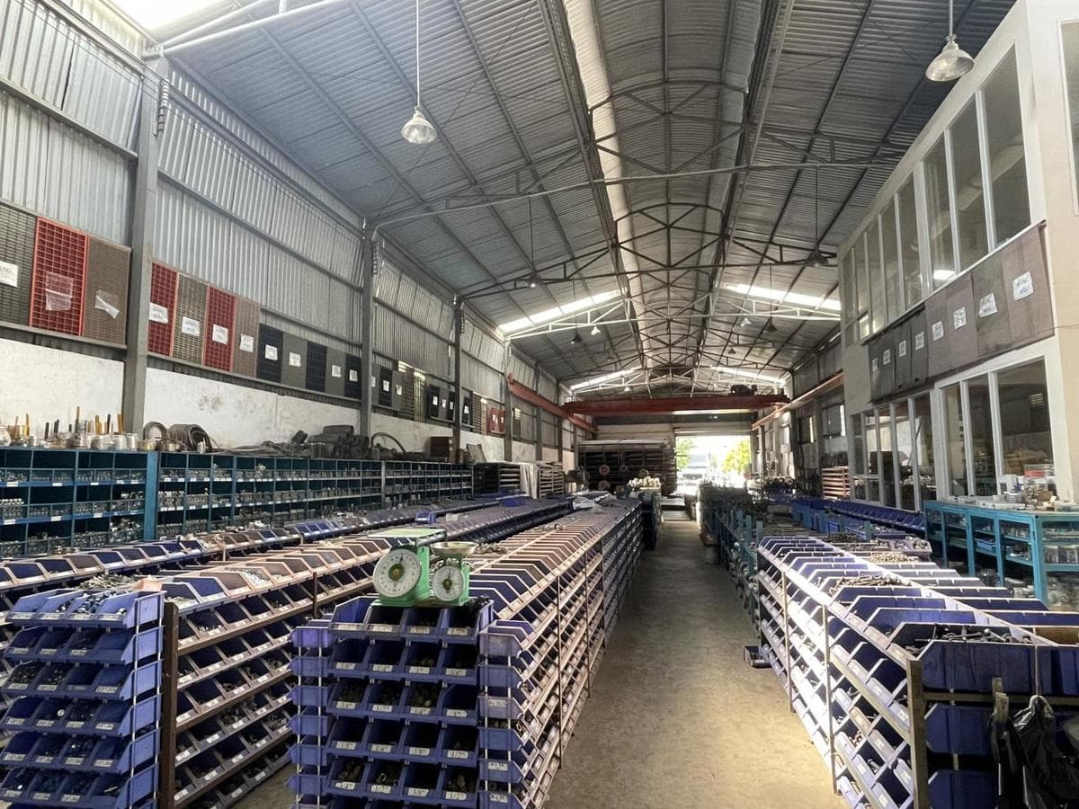 Cửa hàng Thanh Sơn facility 2